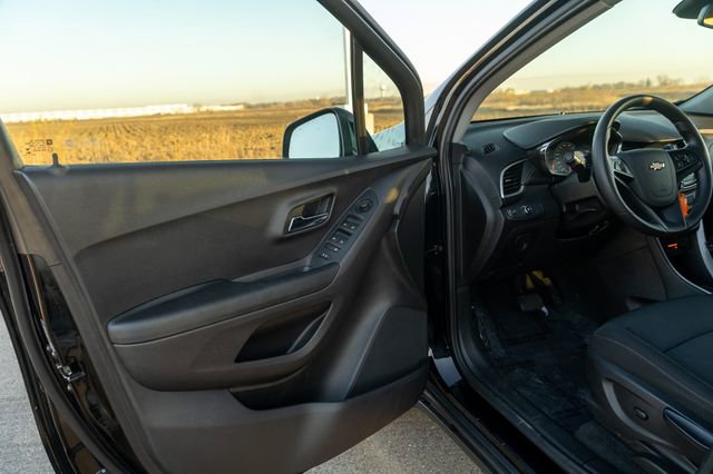 Used 2020 Chevrolet Trax LT image 19