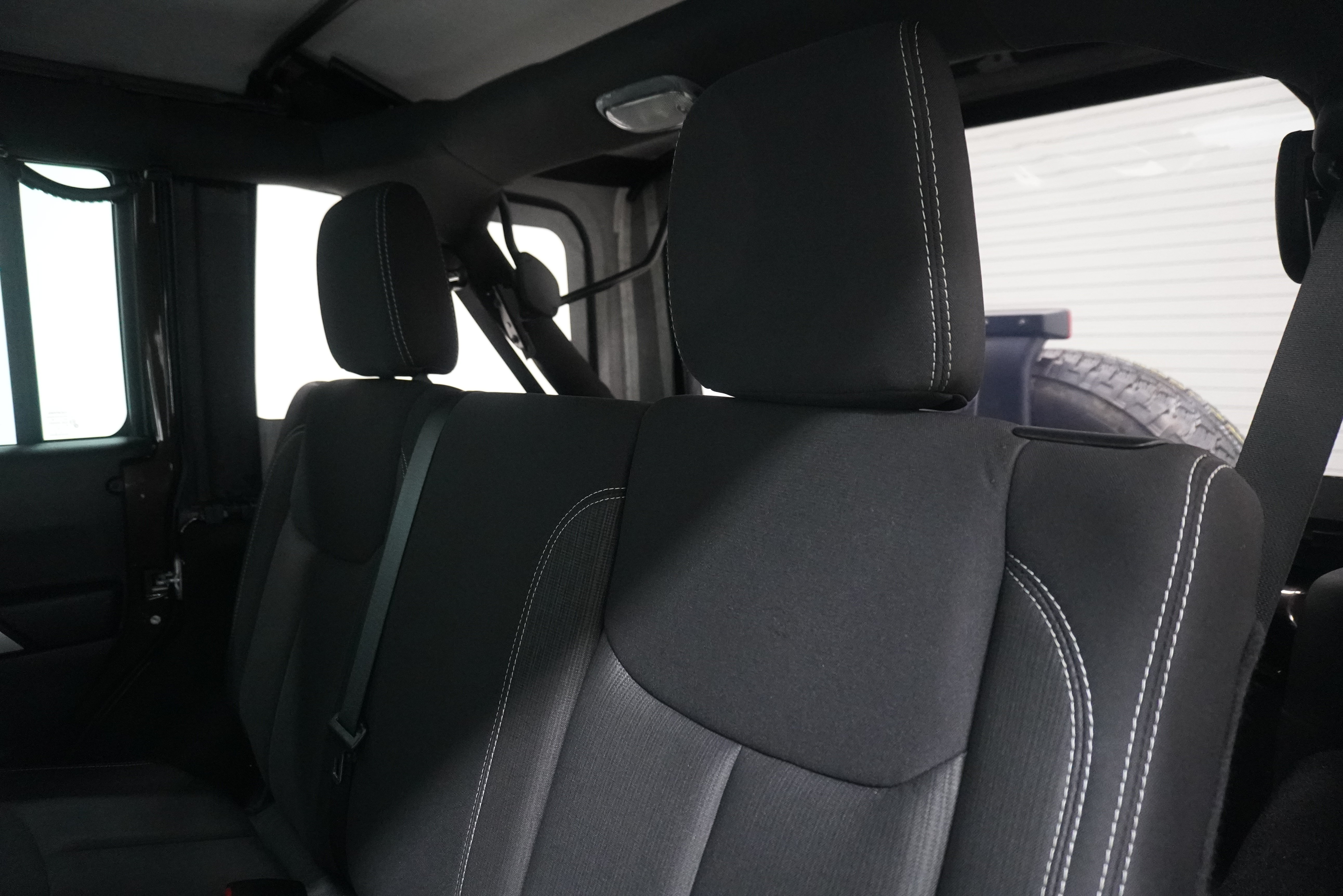 Used 2013 Jeep Wrangler Unlimited Sahara AWD/4WD image 15
