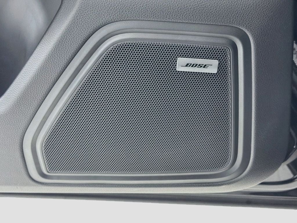 Certified 2026 Porsche Macan S AWD/4WD image 16