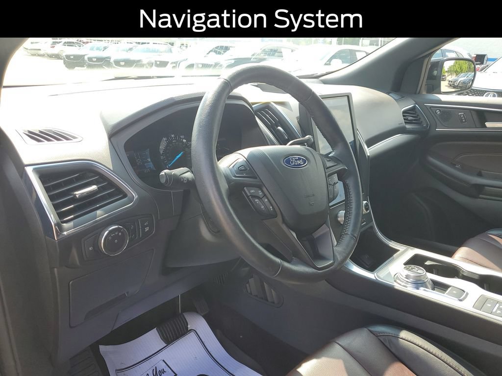 Used 2022 Ford Edge Titanium w/ Equipment Group 301A AWD/4WD image 9