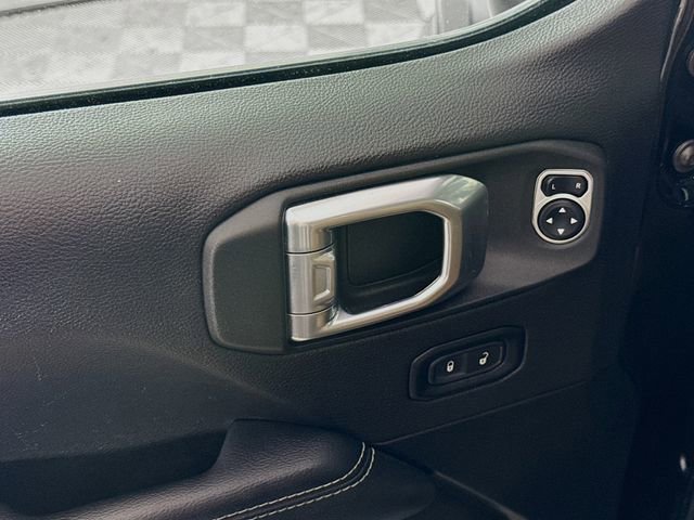 Used 2022 Jeep Wrangler Unlimited Sahara w/ Cold Weather Group image 17