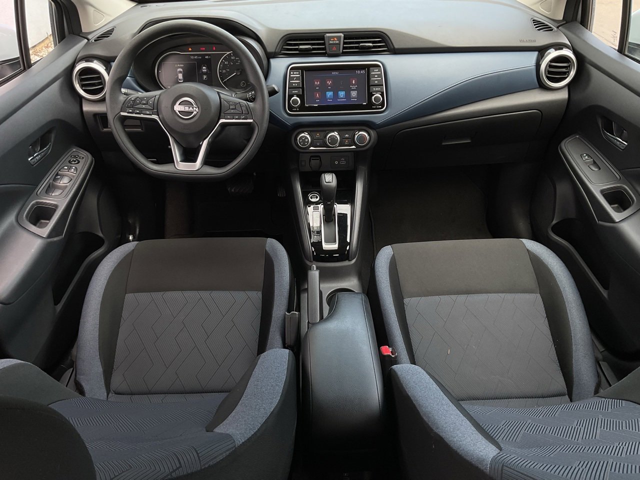 Used 2025 Nissan Versa SV image 19