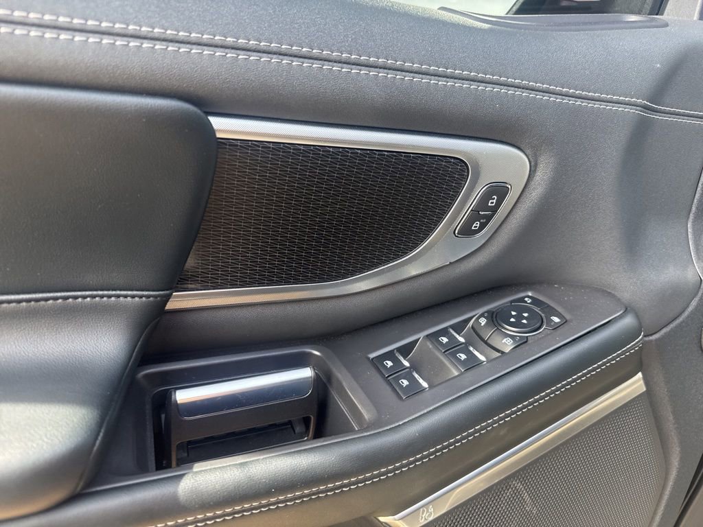 Used 2025 Ford Expedition Max Platinum w/ Stealth Appearance Package image 12