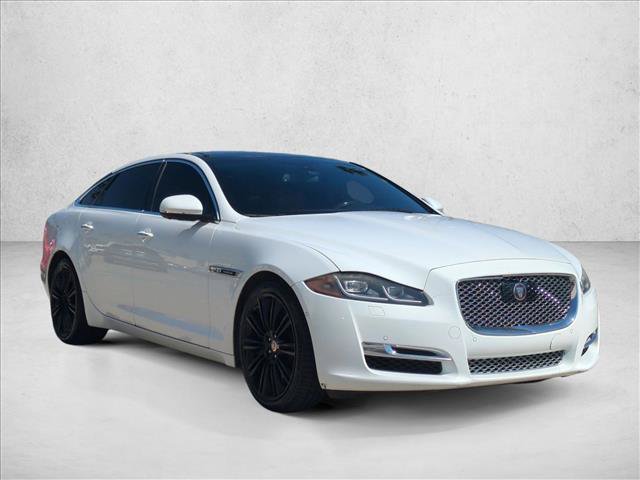 Used 2016 Jaguar XJ L Supercharged RWD image 3