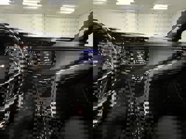 Certified 2024 Cadillac XT5 Premium Luxury w/ LPO, Premium Carpet Package image 36