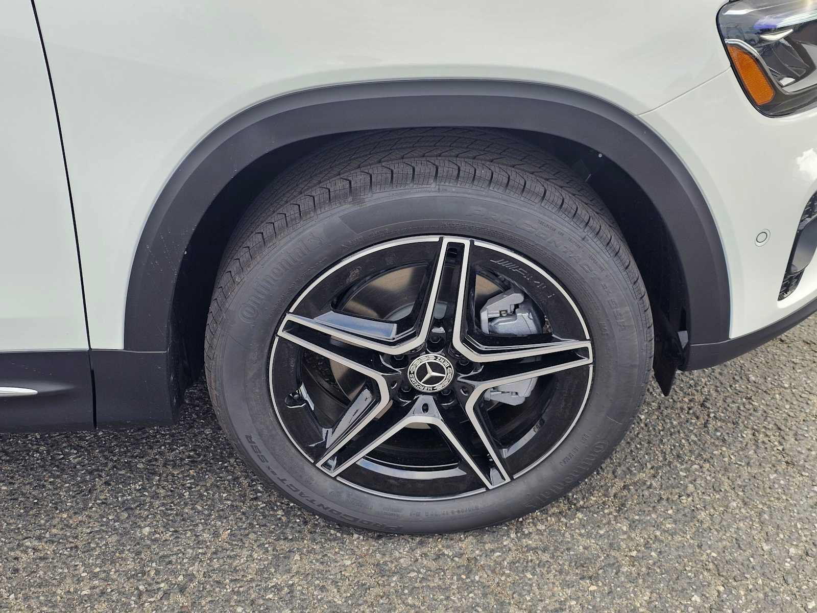 New 2026 Mercedes-Benz GLB 250 image 9