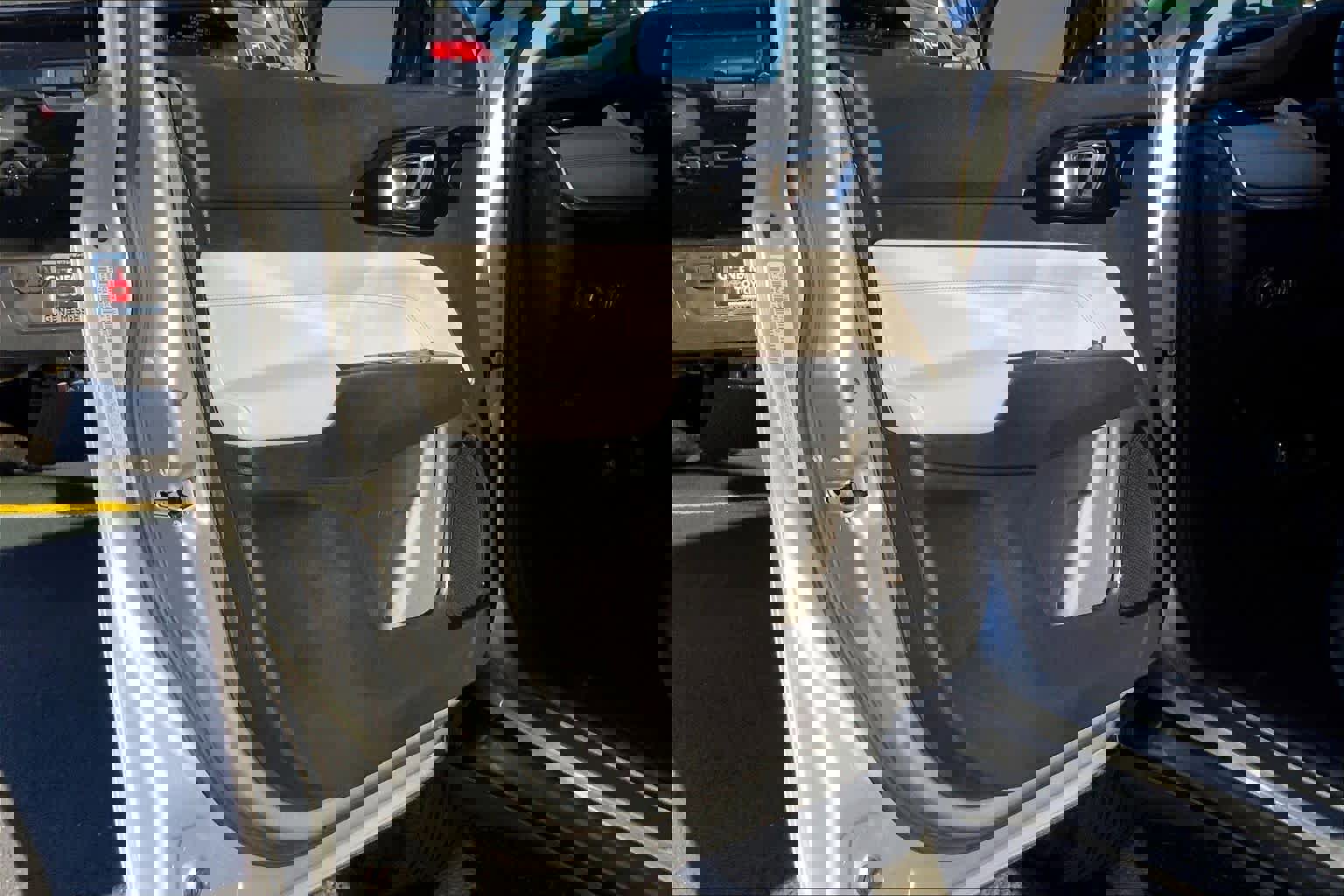 Used 2022 Jeep Compass Limited image 21