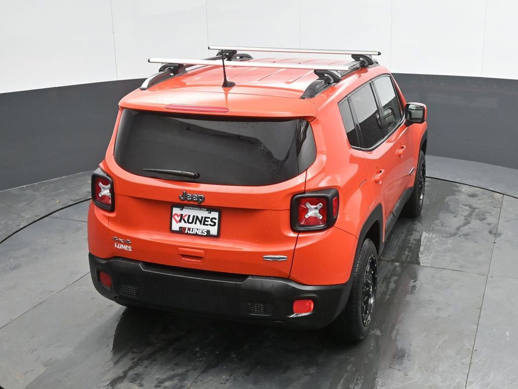 Used 2018 Jeep Renegade Latitude w/ Cold Weather Group image 36