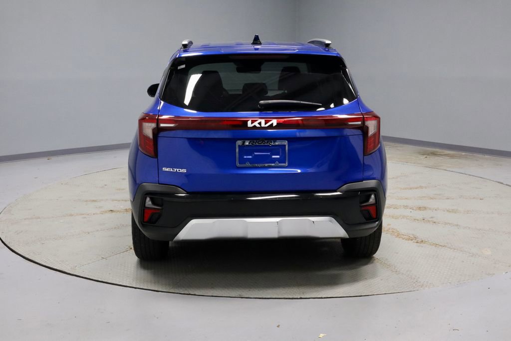 Used 2025 Kia Seltos S image 11