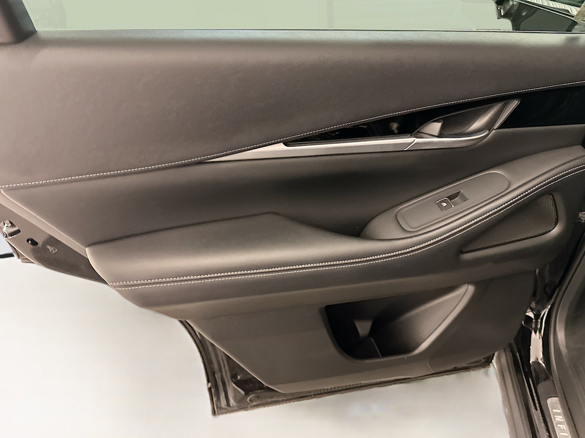 Used 2024 INFINITI QX60 Pure image 27