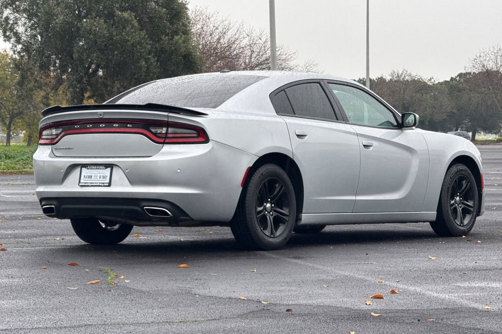 Used 2021 Dodge Charger SXT w/ Leather Interior Group image 4