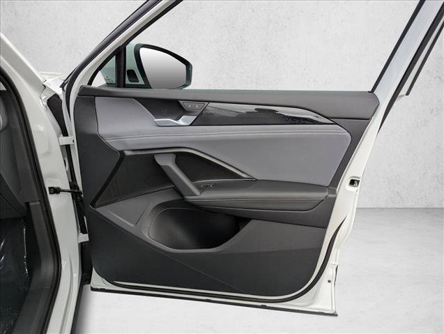 New 2026 Volkswagen Tiguan SE FWD image 25