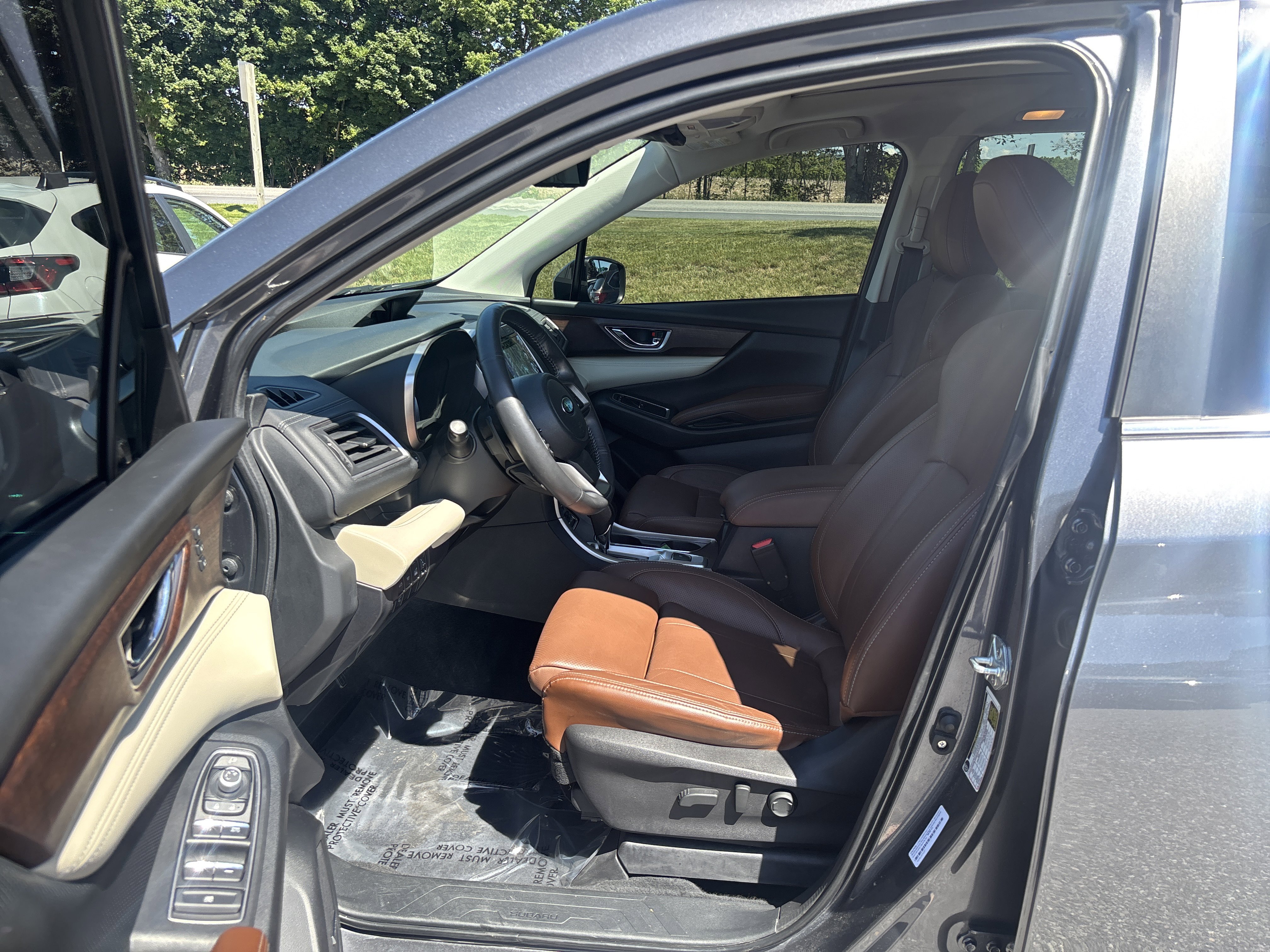Certified 2022 Subaru Ascent Touring AWD/4WD image 28