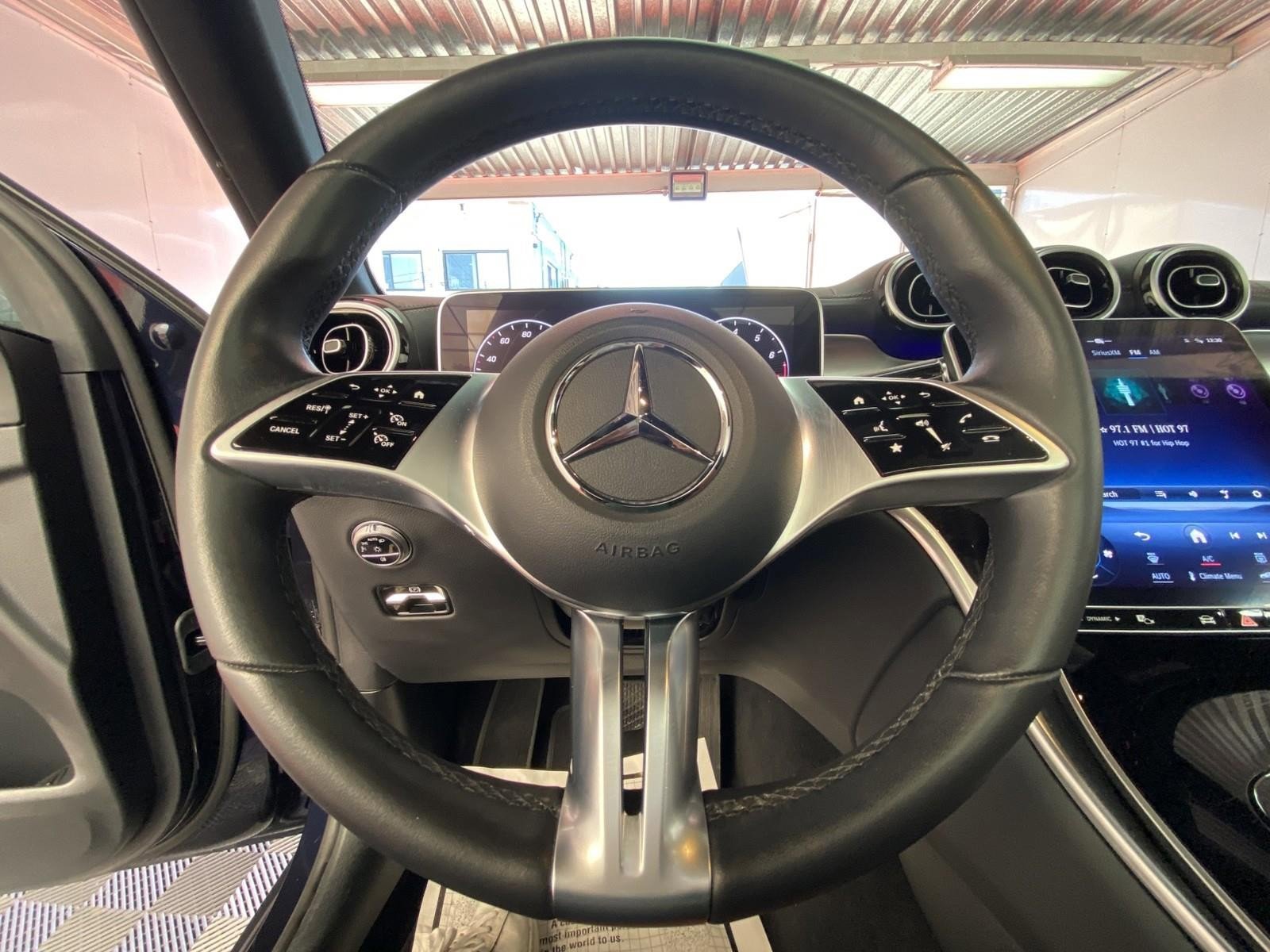 Used 2023 Mercedes-Benz GLC 300 4MATIC image 26