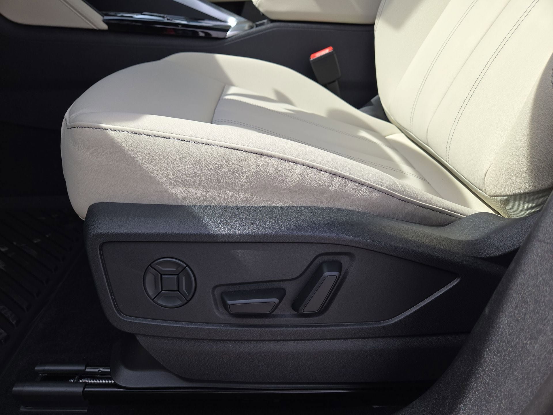New 2026 Audi Q5 Premium AWD/4WD image 17
