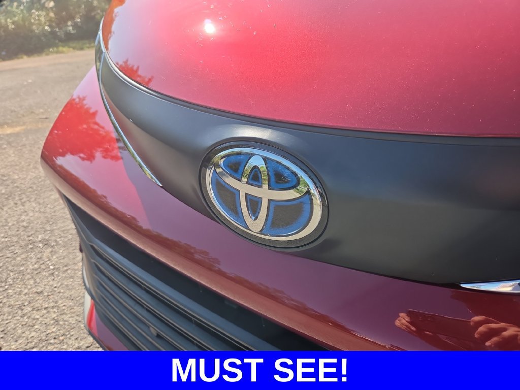 Used 2025 Toyota Sienna XLE w/ XLE Plus Package AWD/4WD image 20