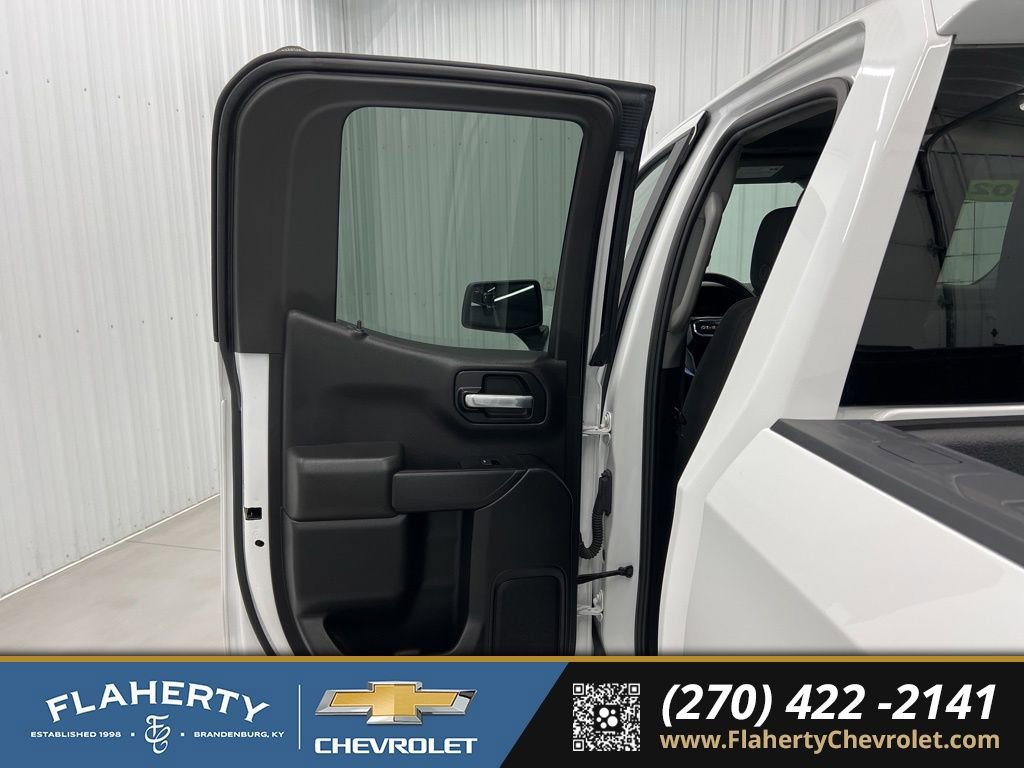 Used 2023 GMC Sierra 1500 Pro w/ Graphite Edition AWD/4WD image 10