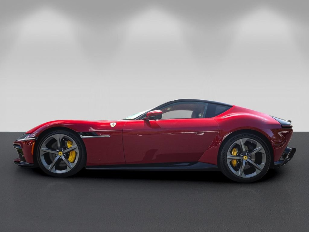 Certified 2025 Ferrari 12Cilindri RWD image 6