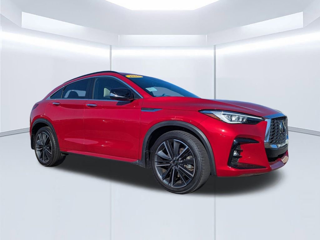 Certified 2025 INFINITI QX55 Essential image 2