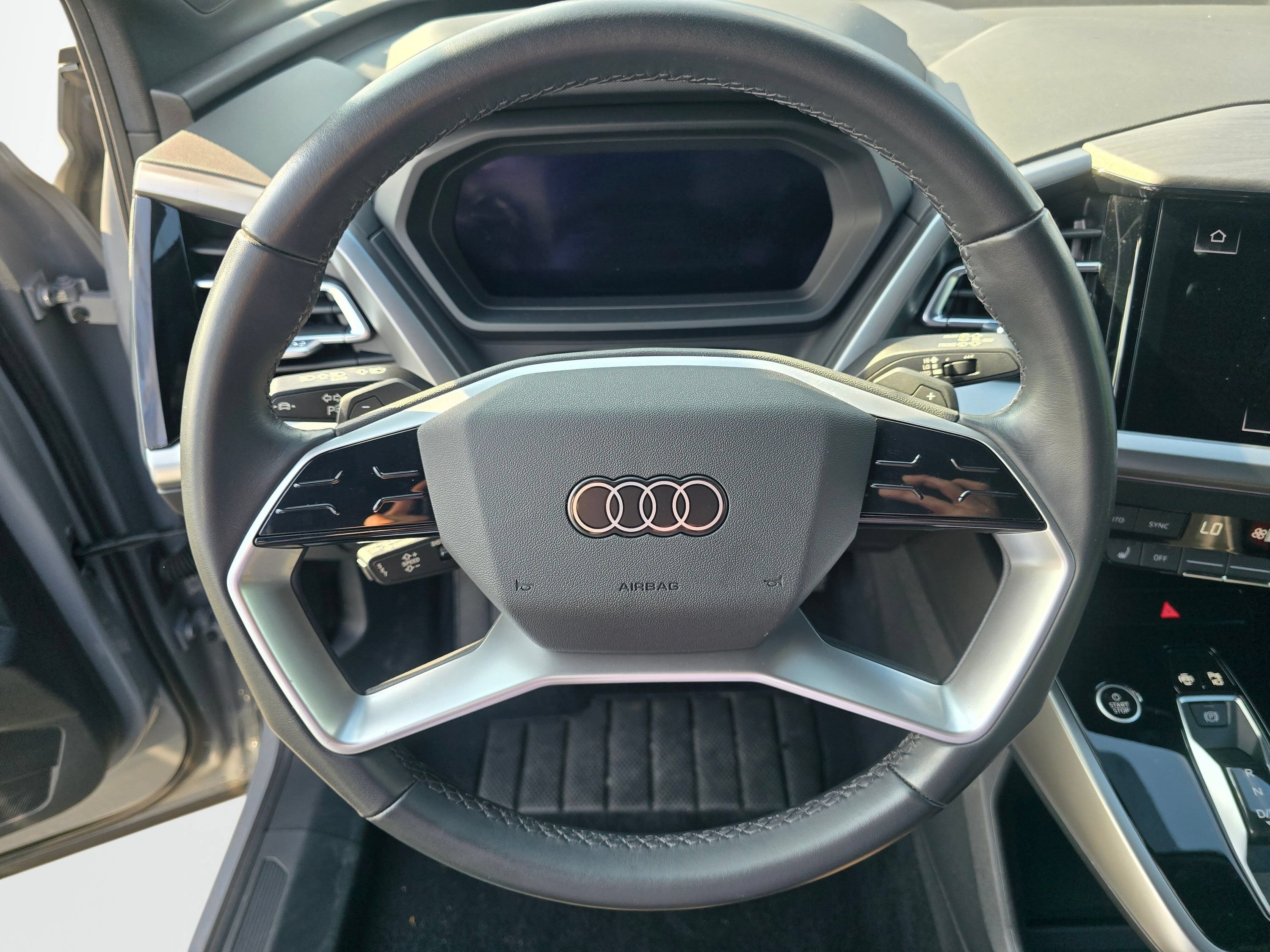 Used 2023 Audi Q4 e-tron Premium Plus w/ Premium Plus AWD/4WD image 12