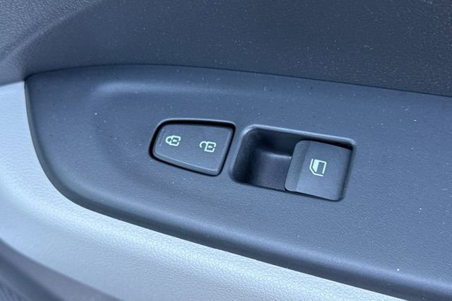Used 2025 Hyundai Venue SEL FWD image 22