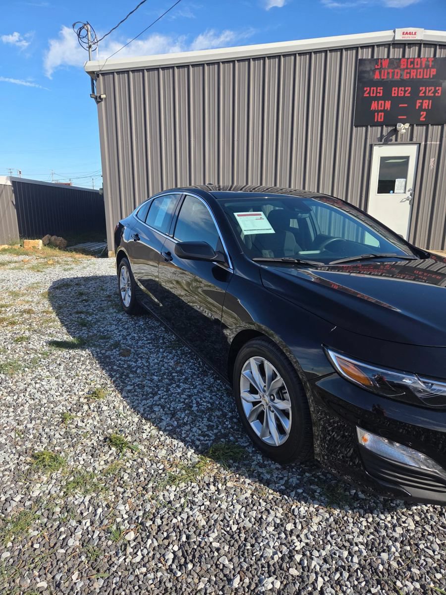 Used 2024 Chevrolet Malibu LT FWD image 4