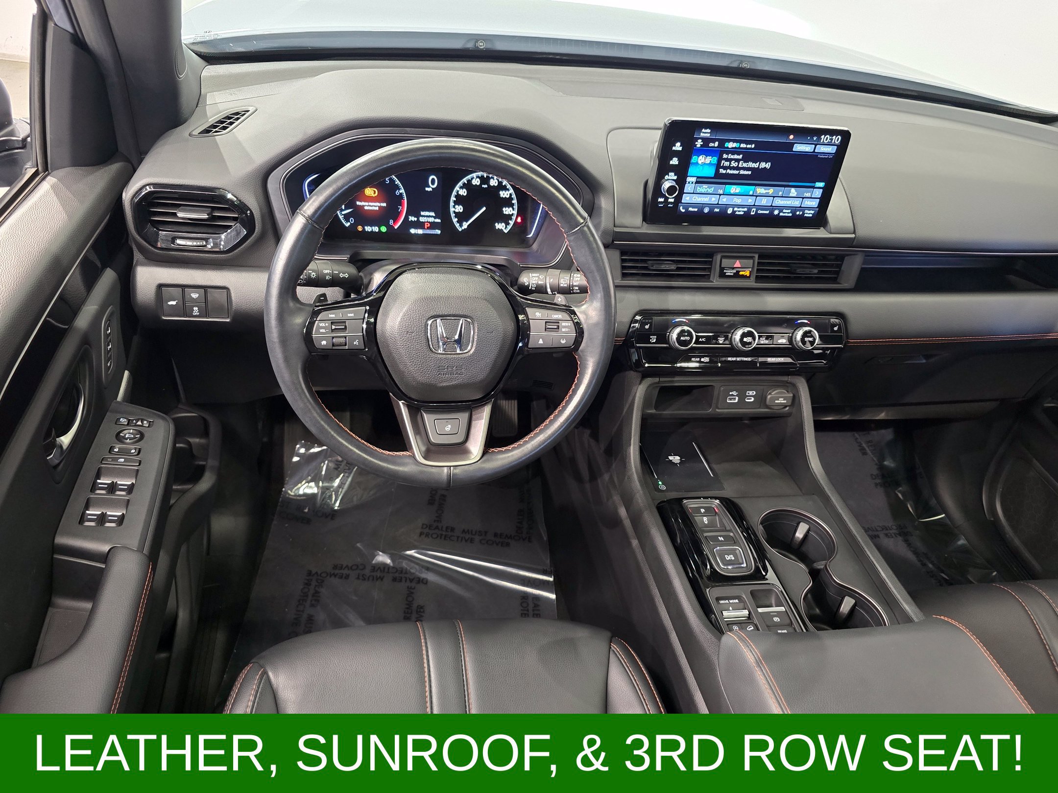Used 2025 Honda Pilot TrailSport image 14