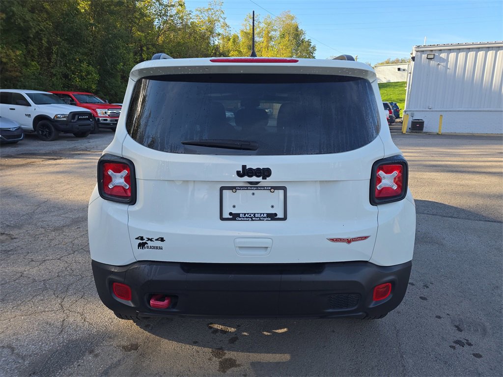 Used 2023 Jeep Renegade Trailhawk w/ Trailhawk Elite Group image 5