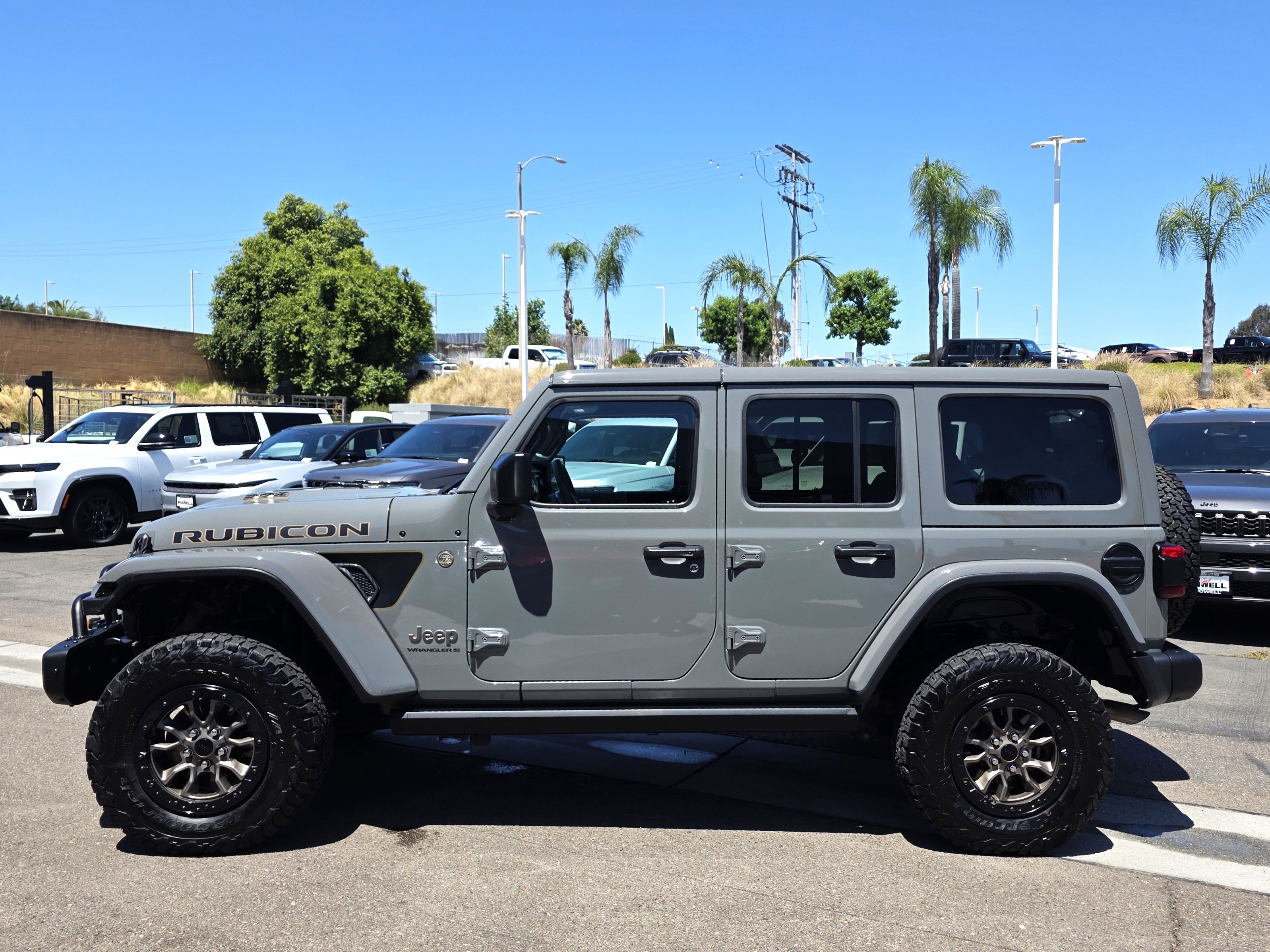 Certified 2023 Jeep Wrangler Unlimited Rubicon 392 w/ Trailer Tow Package AWD/4WD image 2