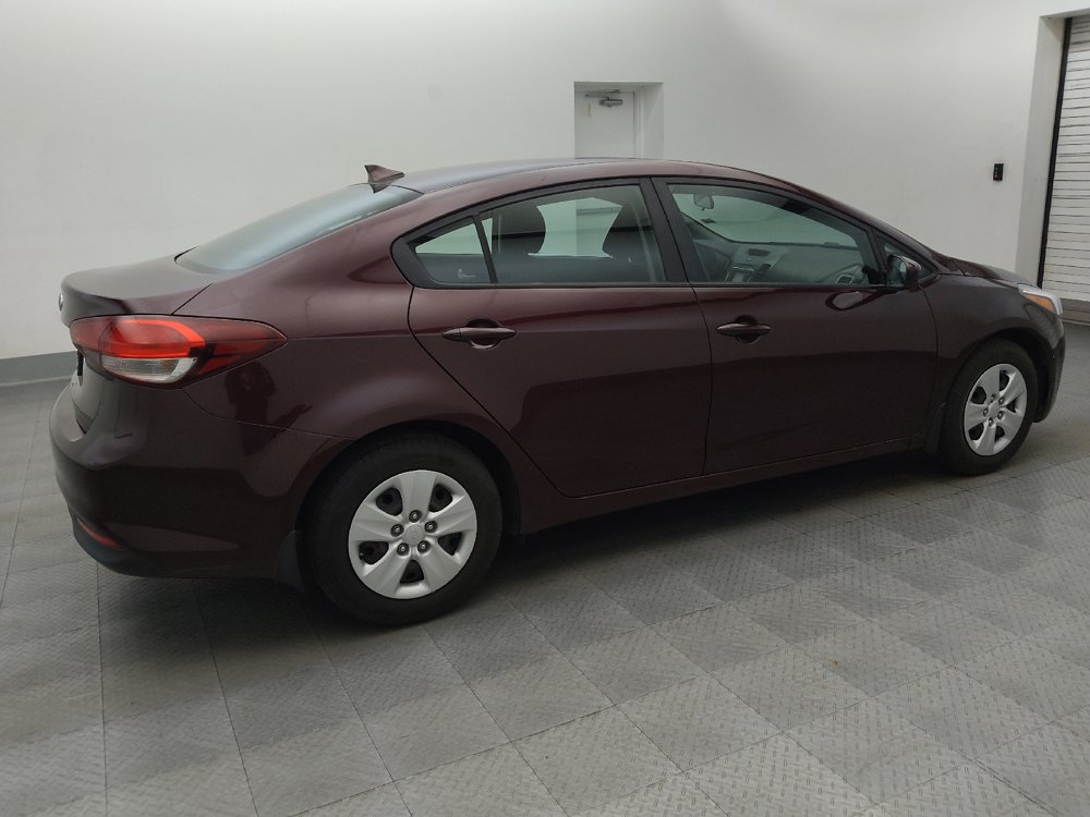 Used 2017 Kia Forte LX FWD image 10