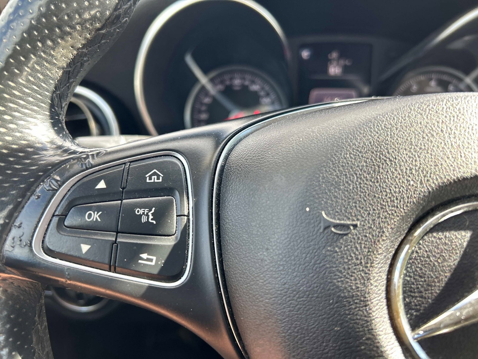 Used 2015 Mercedes-Benz C 300 4MATIC Sedan image 21