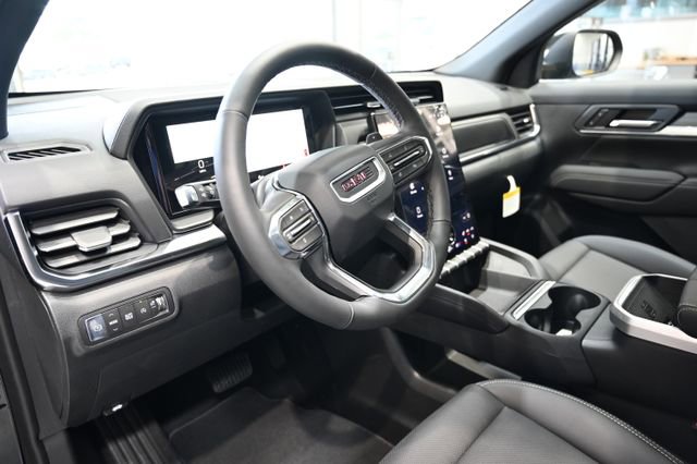 New 2026 GMC Terrain Elevation w/ Elevation Premium Package FWD image 17