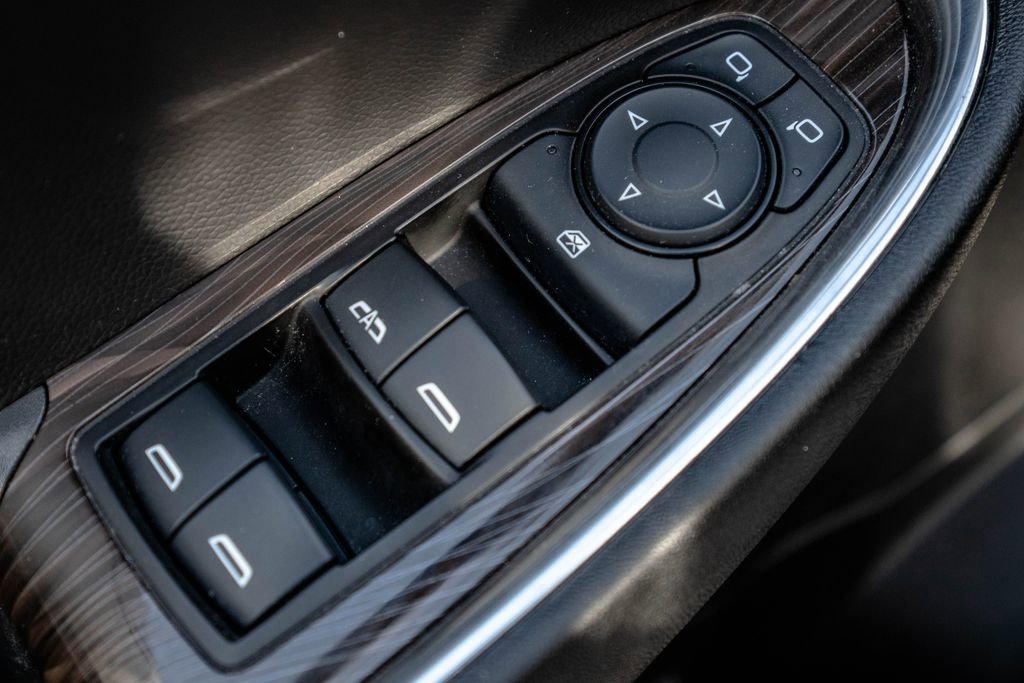 Used 2024 Chevrolet Malibu LT FWD image 19