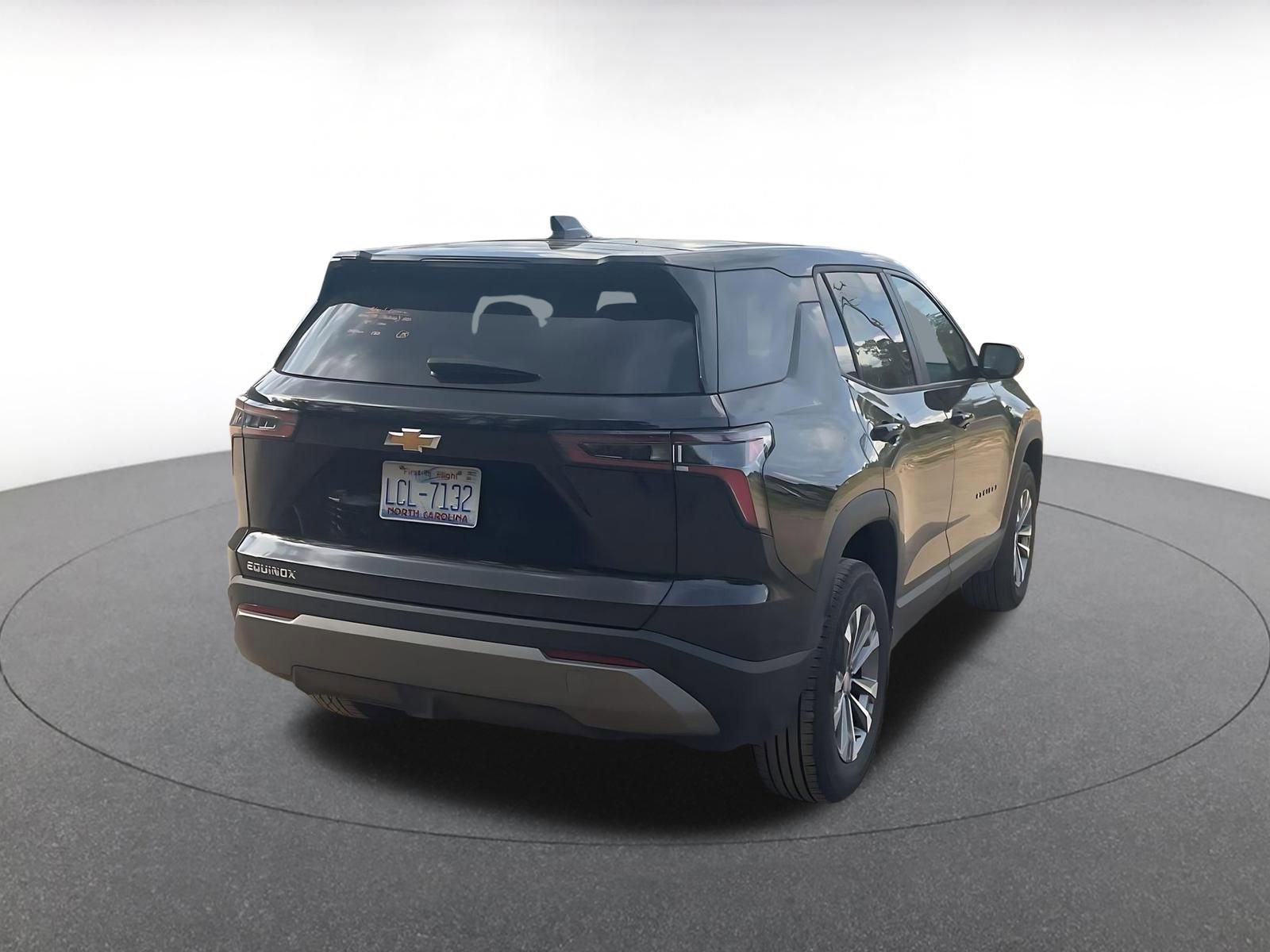 Used 2025 Chevrolet Equinox LT FWD image 15