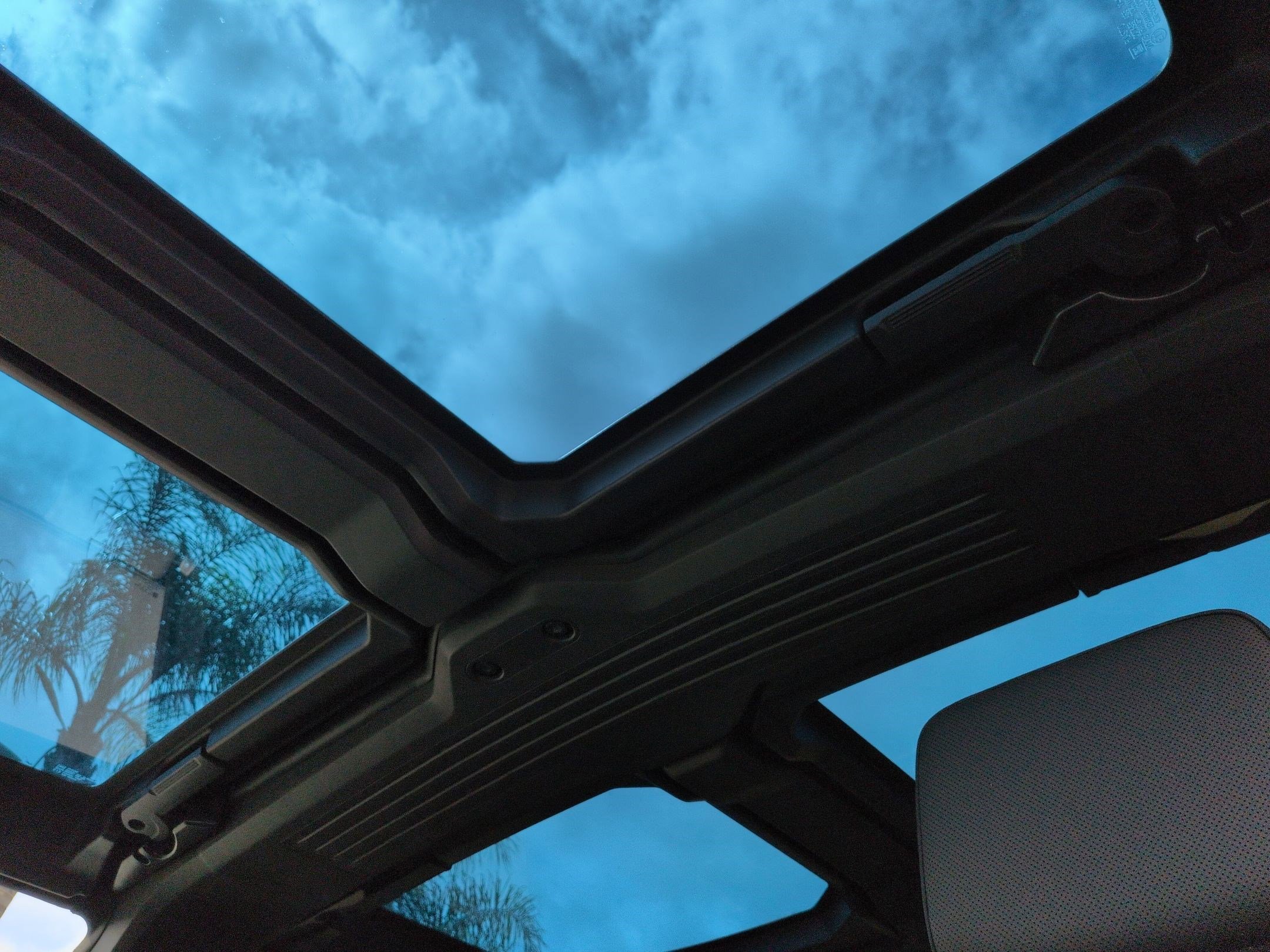 Used 2024 GMC Hummer EV 3X w/ Omega Edition image 27