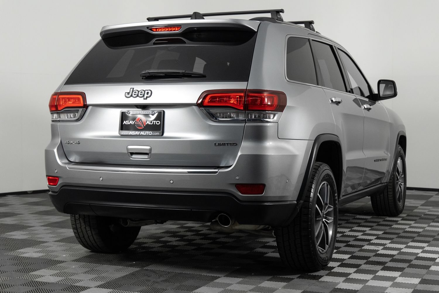 Used 2021 Jeep Grand Cherokee Limited AWD/4WD image 7