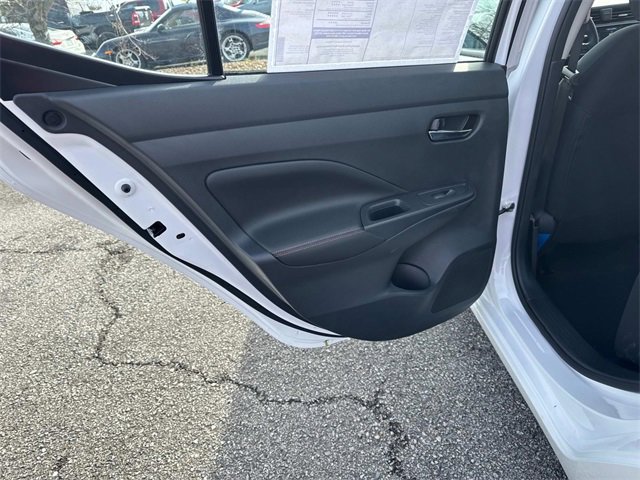 New 2025 Nissan Versa SR w/ Trunk Package image 12