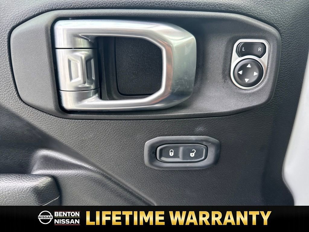 Used 2024 Jeep Wrangler Unlimited w/ Convenience Group image 12