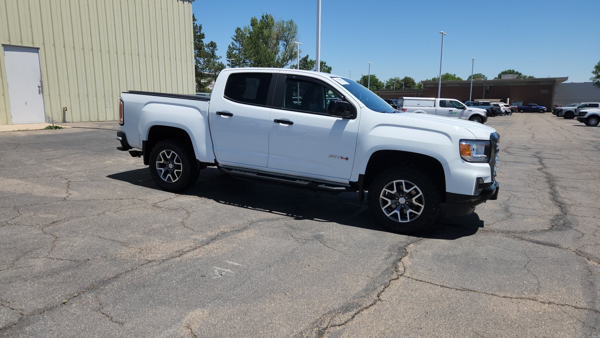 Used 2021 GMC Canyon AT4 w/ Driver Alert Package AWD/4WD image 14