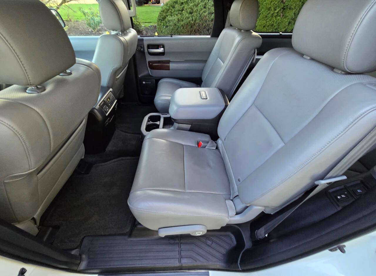 Used 2016 Toyota Sequoia Platinum image 14