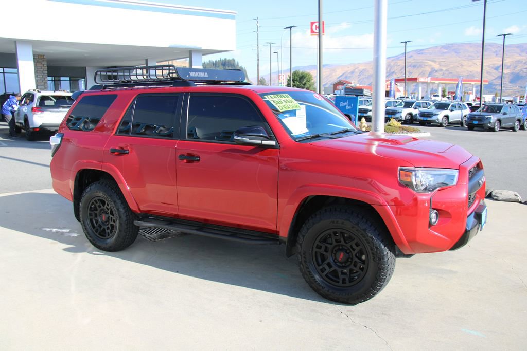Used 2021 Toyota 4Runner Venture w/ Moonroof Package image 7