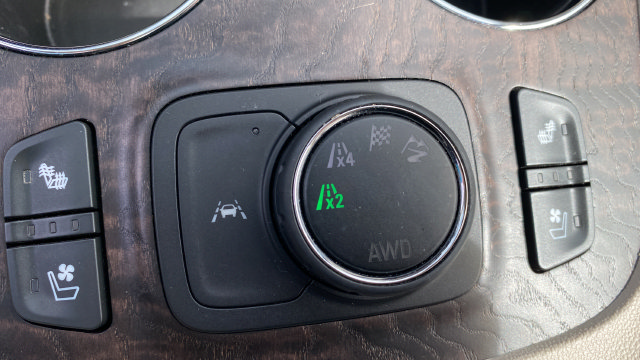 Used 2023 GMC Acadia Denali w/ Denali Technology Package AWD/4WD image 20