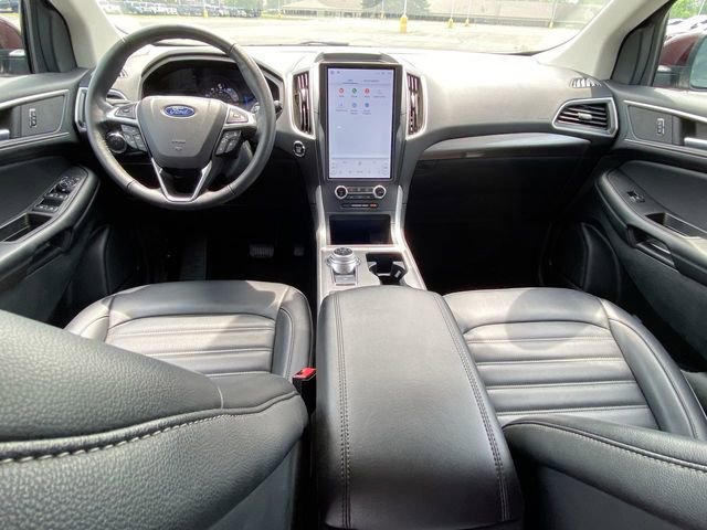 Used 2024 Ford Edge SEL image 20