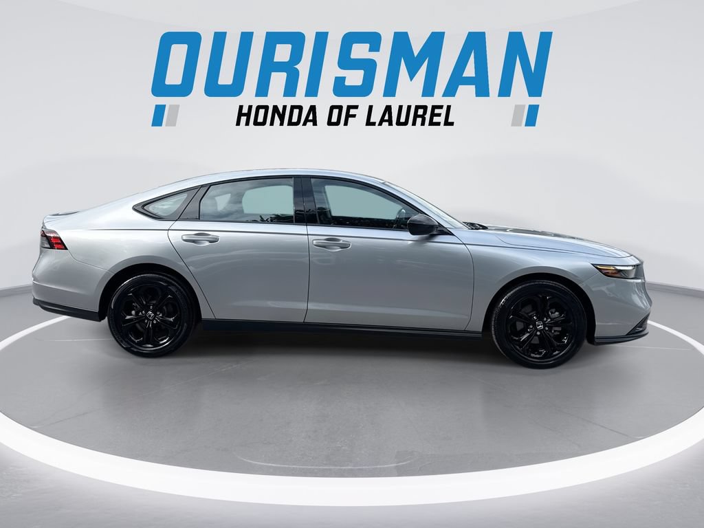 Certified 2025 Honda Accord SE image 9