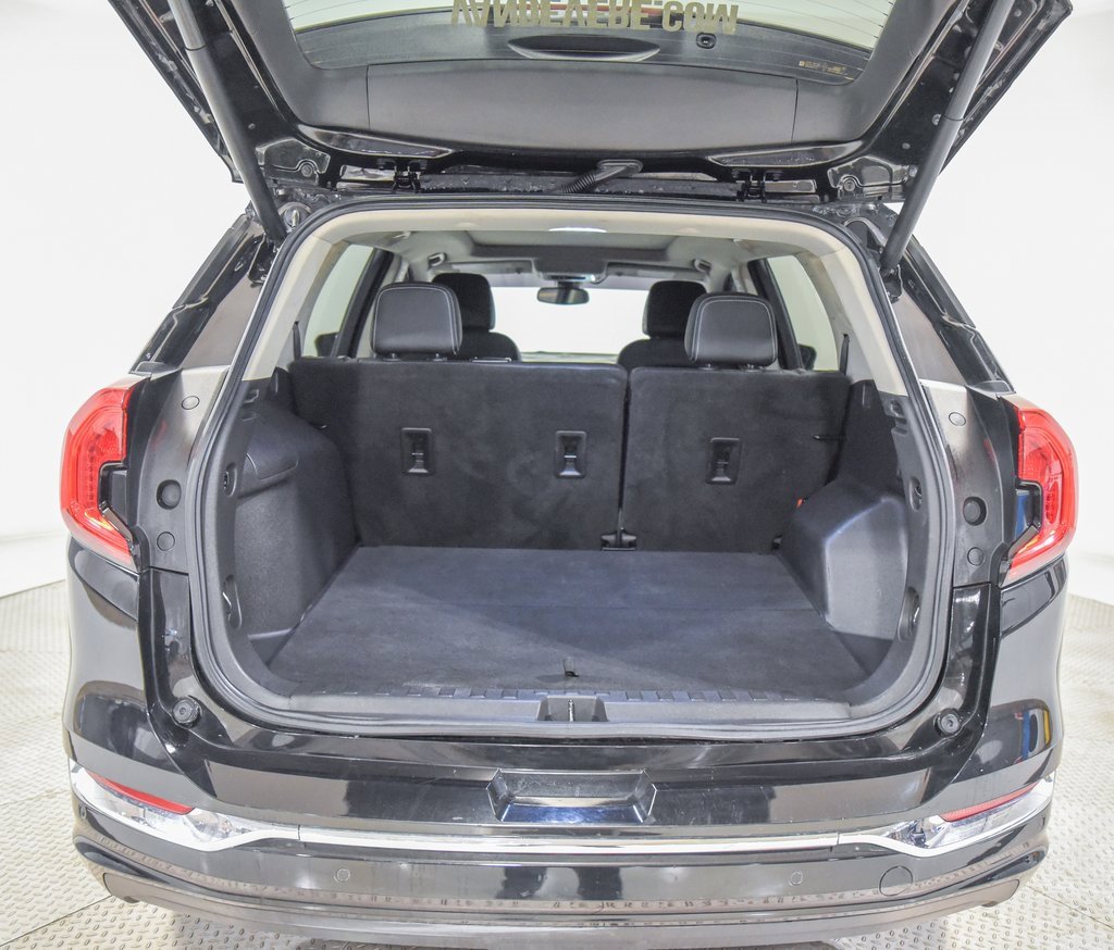 Used 2022 GMC Terrain Denali image 14