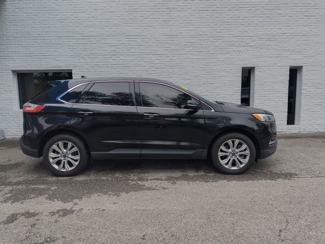 Used 2022 Ford Edge Titanium w/ Equipment Group 301A AWD/4WD image 11