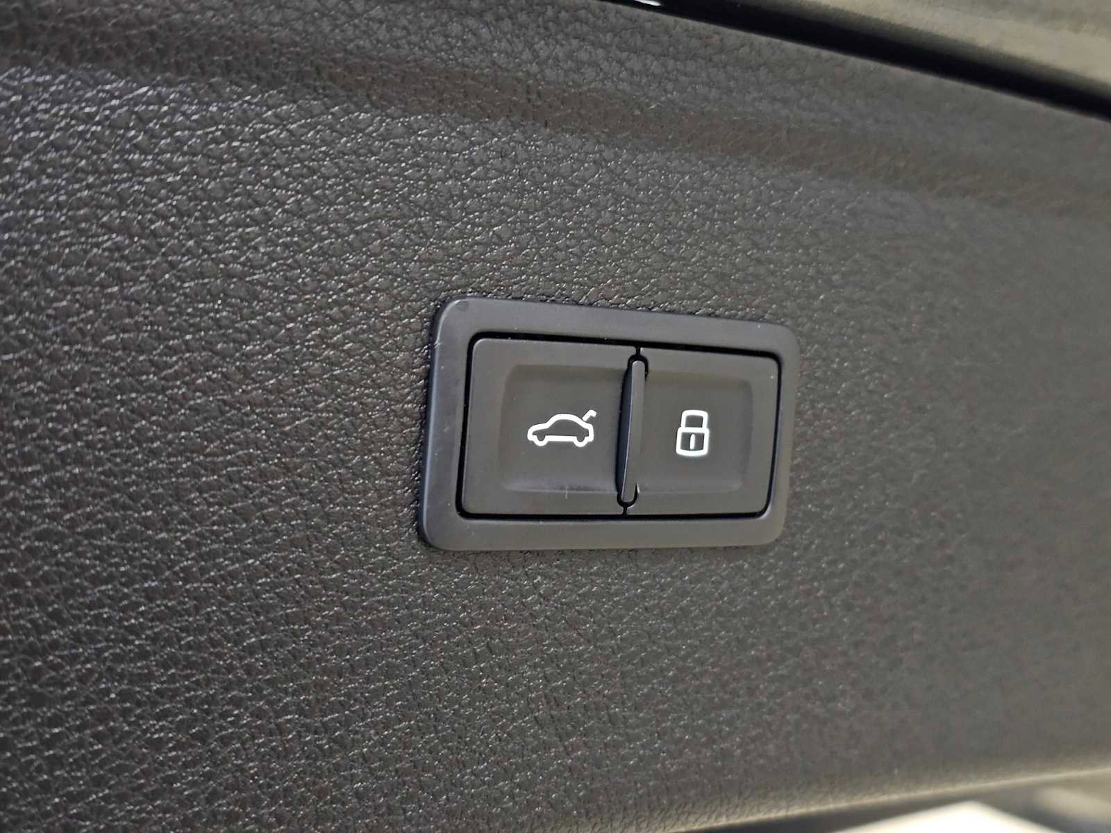 Used 2023 Audi Q5 2.0T Premium Plus w/ Premium Plus Package image 17