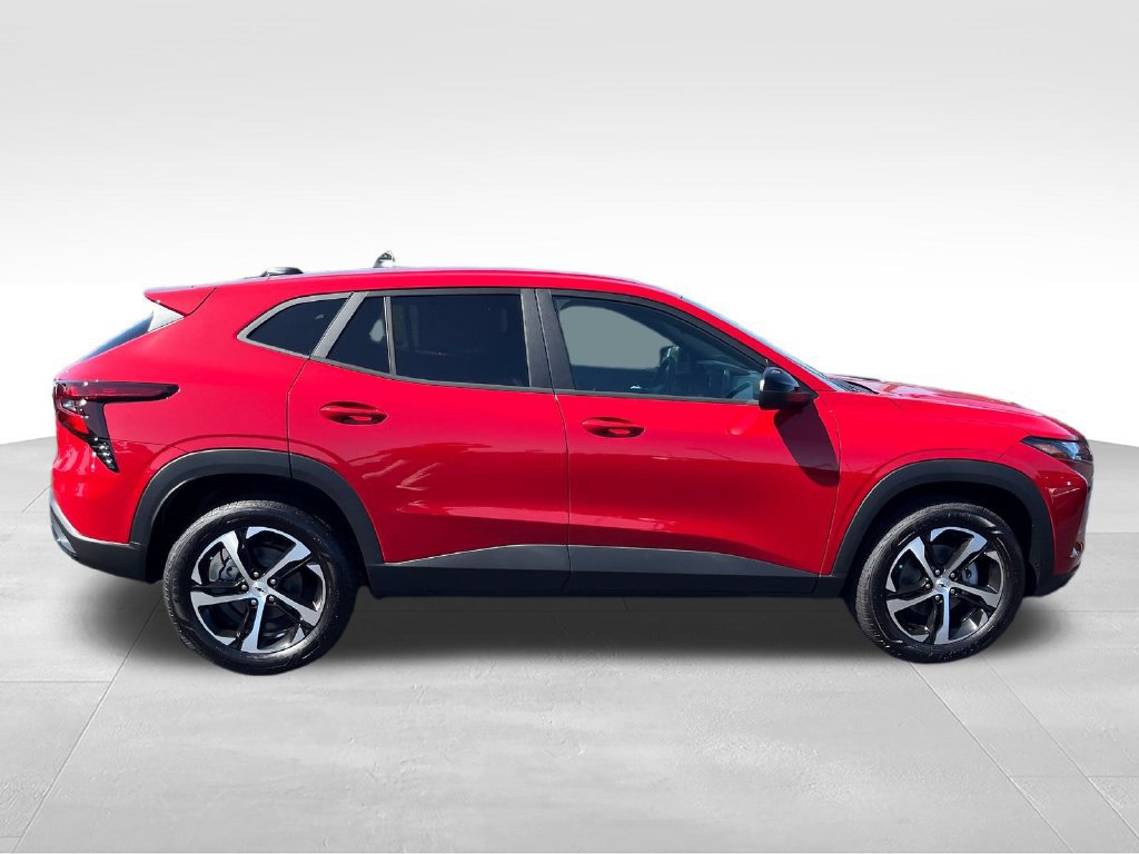 New 2026 Chevrolet Trax RS w/ Driver Confidence Package FWD image 6