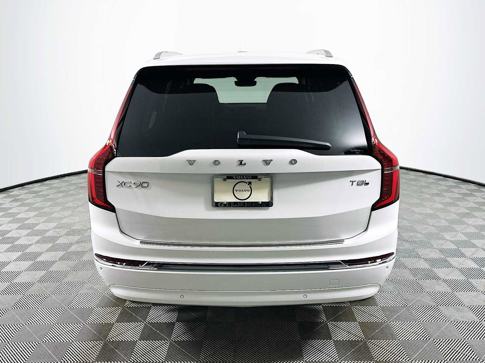 Used 2025 Volvo XC90 T8 Plus w/ Protection Package Premier AWD/4WD image 6