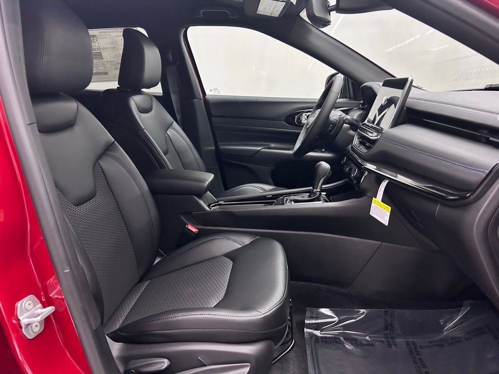 New 2026 Jeep Compass Latitude image 17